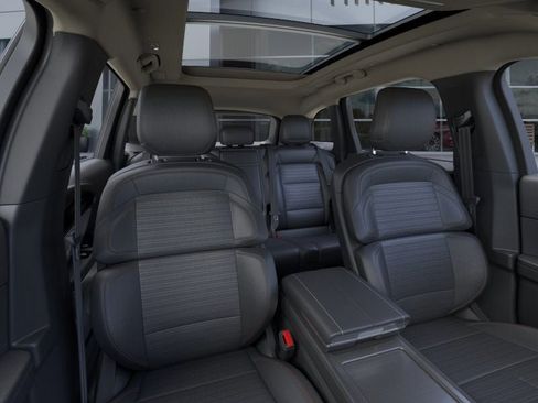 New 2026 Lincoln Nautilus Reserve image 10