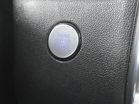 Certified 2023 Kia Sorento SX image 26