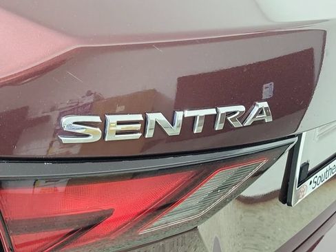 Used 2024 Nissan Sentra SV FWD image 9