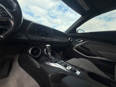 Used 2023 Chevrolet Camaro LT image 15