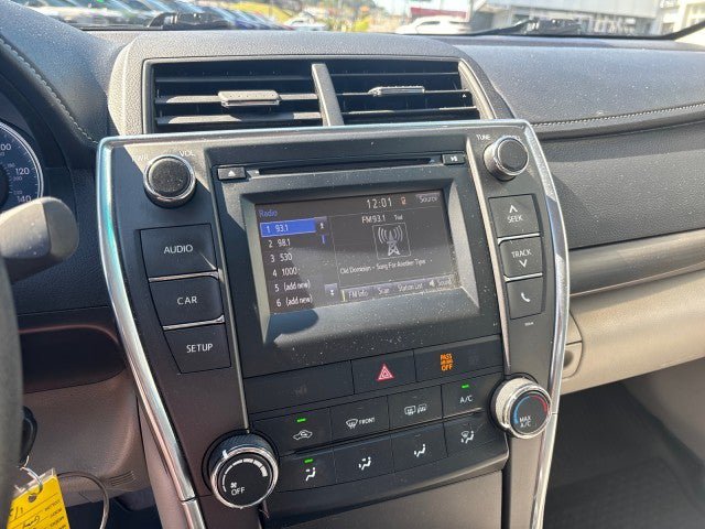 Used 2017 Toyota Camry LE FWD image 22