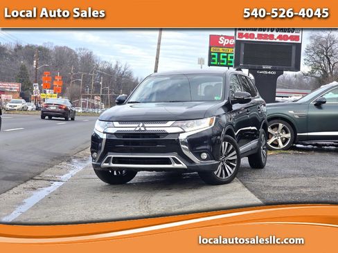 Used 2019 Mitsubishi Outlander SE image 1