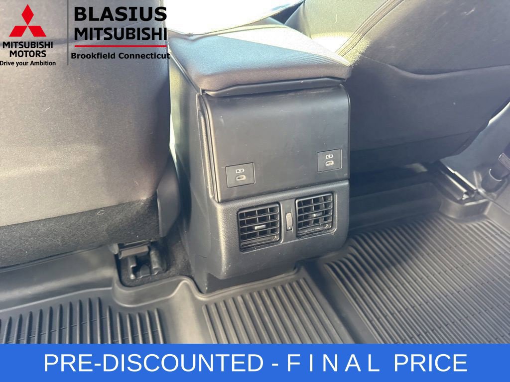 Used 2023 Subaru Solterra AWD image 28