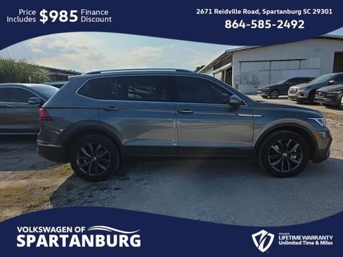 Used 2023 Volkswagen Tiguan SE image 17