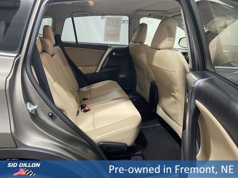 Used 2015 Toyota RAV4 Limited image 17