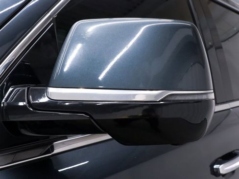 Used 2019 Cadillac Escalade ESV Premium Luxury image 56