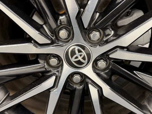Certified 2024 Toyota Camry SE FWD image 17