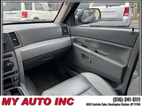 Used 2007 Jeep Grand Cherokee Laredo image 14