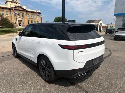 Used 2024 Land Rover Range Rover Sport SE AWD/4WD image 3