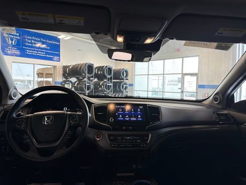 Used 2023 Honda Ridgeline RTL-E image 9