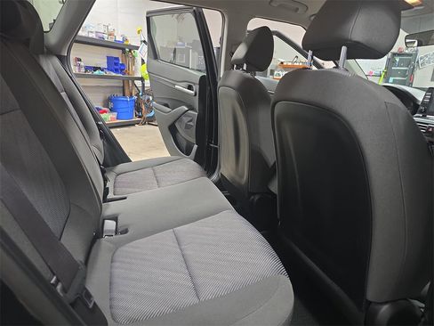 Used 2021 Kia Seltos LX image 11