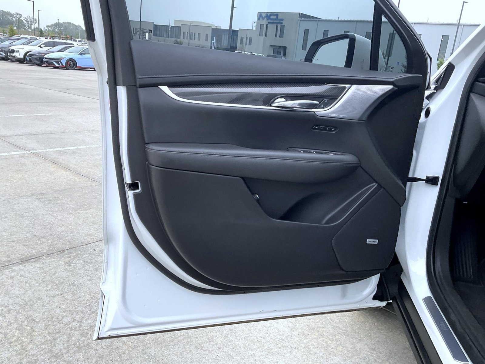 Used 2022 Cadillac XT6 Sport w/ Technology Package AWD/4WD image 10