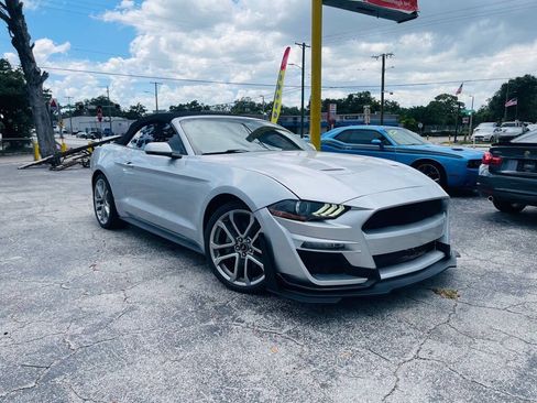 Used 2019 Ford Mustang GT Premium w/ Equipment Group 401A RWD image 5