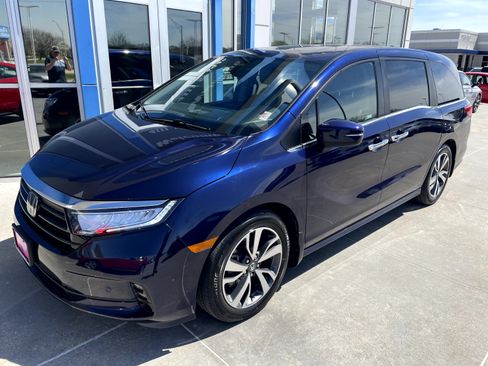 Used 2023 Honda Odyssey Touring image 4