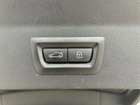 Used 2023 BMW X3 xDrive30i AWD/4WD image 11