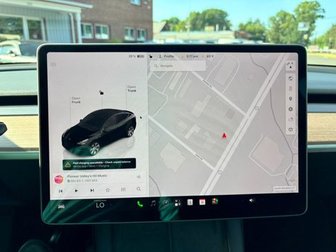 Used 2023 Tesla Model Y Long Range AWD/4WD image 20