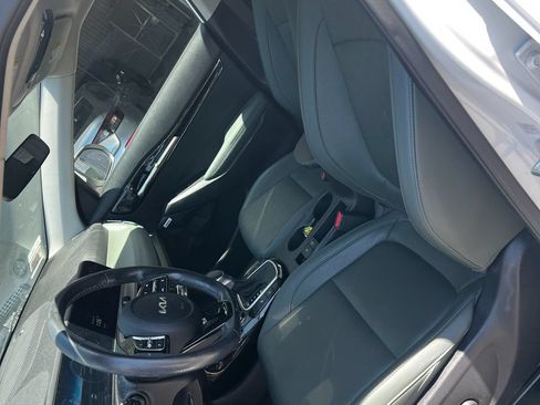 Used 2024 Kia Seltos SX AWD/4WD image 6