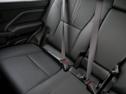 Certified 2025 Toyota 4Runner Limited image 12