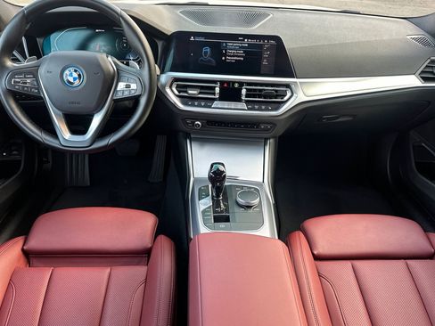 Used 2022 BMW 330e w/ Driving Assistance Package image 17