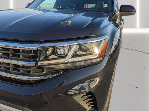 Used 2020 Volkswagen Atlas Cross Sport SE image 7