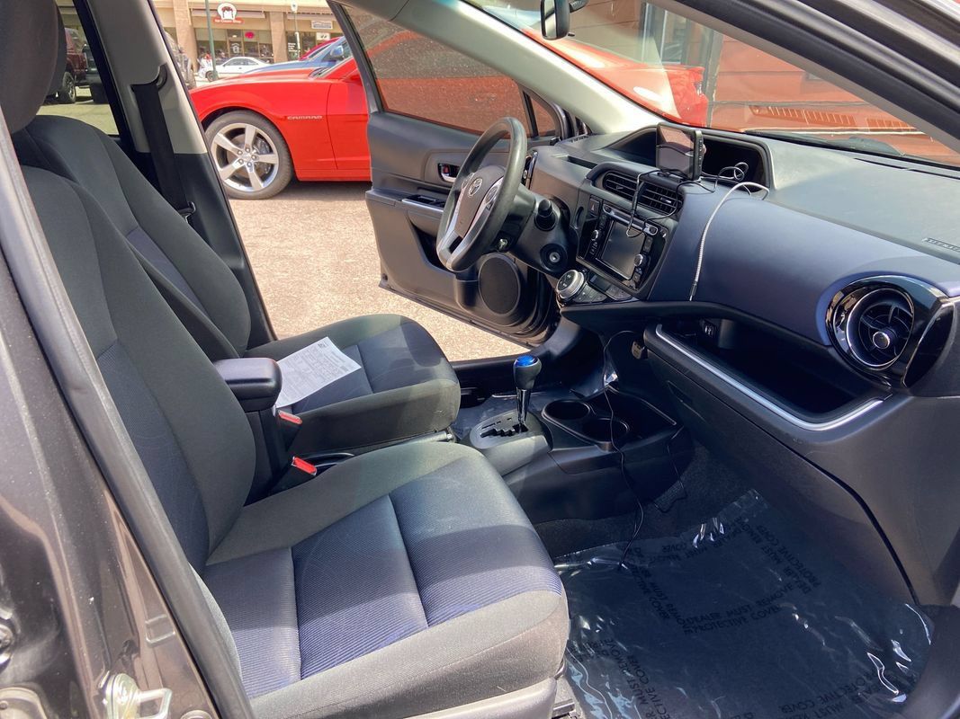 Used 2016 Toyota Prius C Two FWD image 23