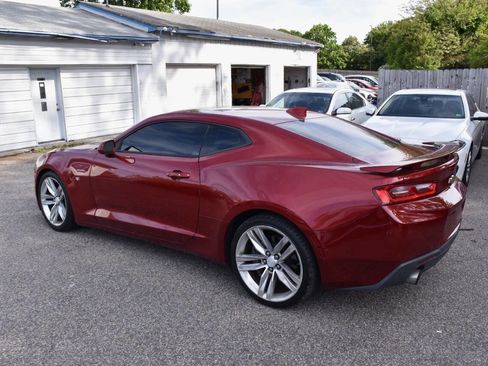 Used 2016 Chevrolet Camaro SS RWD image 4