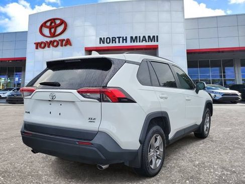 Used 2024 Toyota RAV4 XLE w/ Convenience Package AWD/4WD image 4