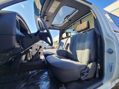 Used 1990 Toyota Pickup SR5 image 13