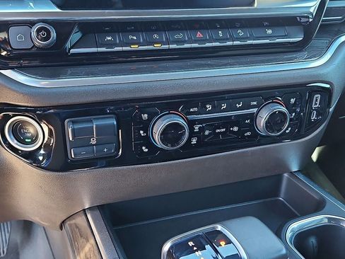 Used 2022 Chevrolet Silverado 1500 LTZ image 28