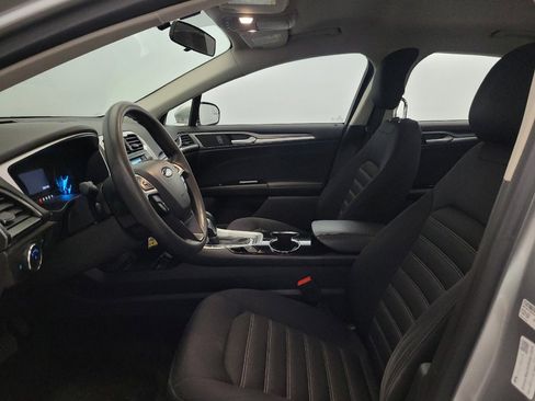 Used 2014 Ford Fusion SE FWD image 17