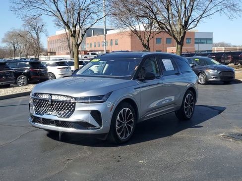 Certified 2024 Lincoln Nautilus Reserve w/ Equipment Group 202A image 2