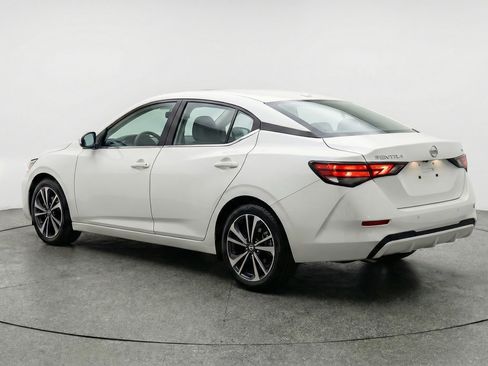 Used 2025 Nissan Sentra SV image 6