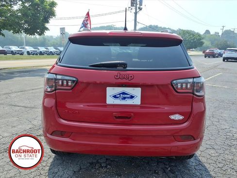 Used 2022 Jeep Compass Limited AWD/4WD image 6