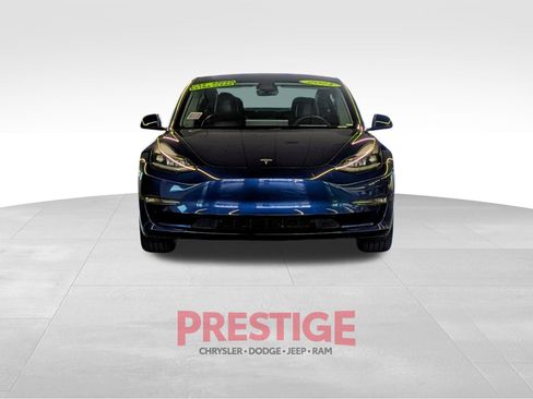 Used 2021 Tesla Model 3 Long Range AWD/4WD image 2