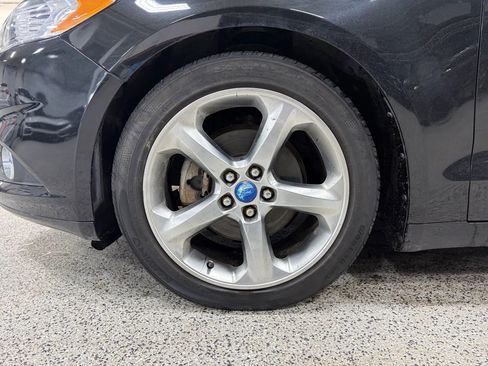 Used 2013 Ford Fusion SE image 12