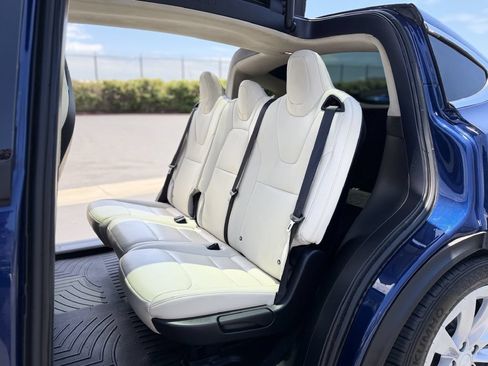 Used 2017 Tesla Model X 75D AWD/4WD image 12