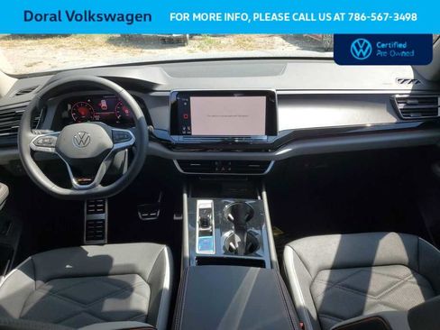 Used 2024 Volkswagen Atlas Peak Edition SE AWD/4WD image 28