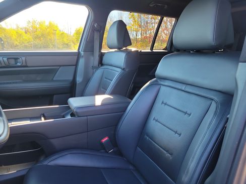 Used 2024 Hyundai Santa Fe Calligraphy image 14