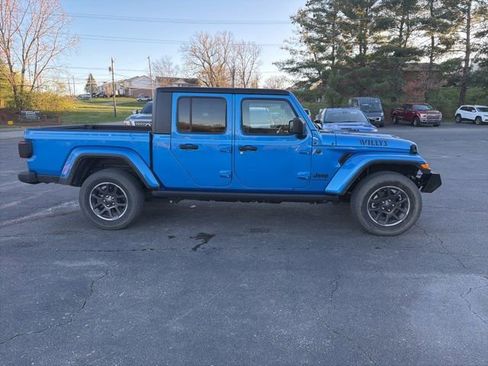 Used 2024 Jeep Gladiator Willys image 19