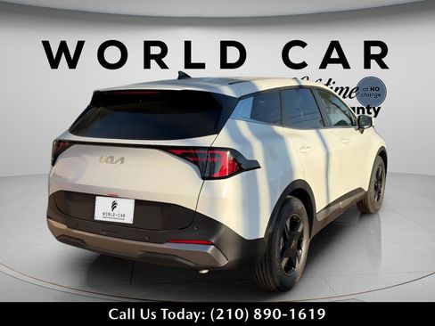 New 2026 Kia Sportage LX image 3