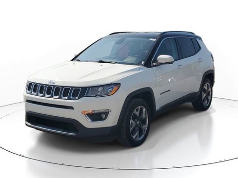 Used 2019 Jeep Compass Limited AWD/4WD image 2
