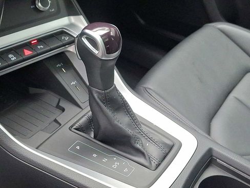 Certified 2024 Audi Q3 2.0T Premium w/ Convenience Package AWD/4WD image 12