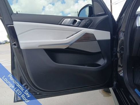 Used 2026 BMW X7 xDrive40i AWD/4WD image 22