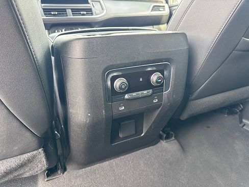 Used 2024 Chevrolet Tahoe LT image 10