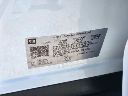 Used 2025 GMC Acadia Elevation image 33