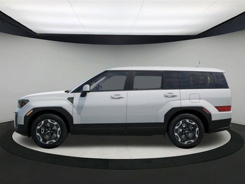 New 2026 Hyundai Santa Fe SE image 4