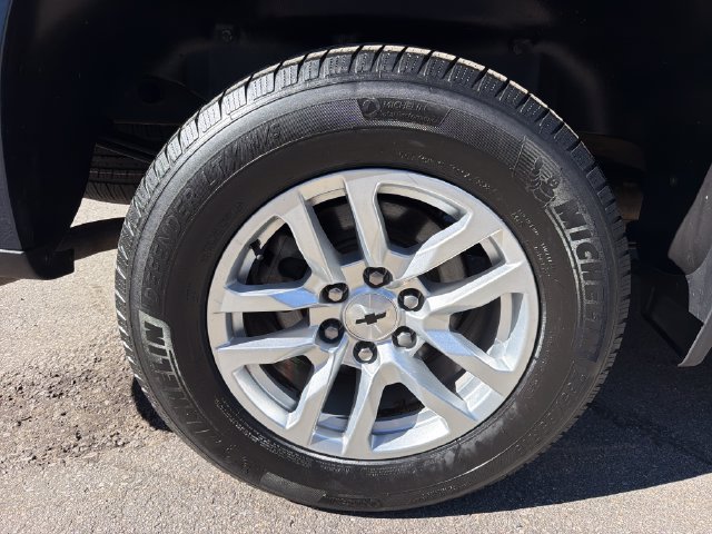 Used 2020 Chevrolet Silverado 1500 RST w/ All-Star Edition AWD/4WD image 28