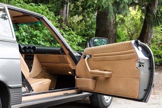 Used 1987 Mercedes-Benz 560 SL image 45