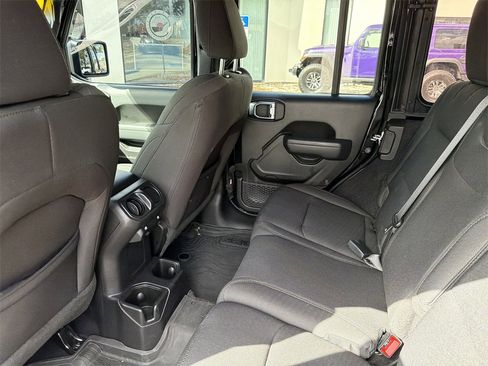 Used 2023 Jeep Wrangler Sport S image 18