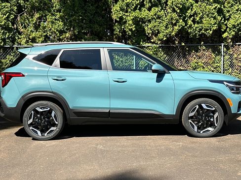New 2026 Kia Seltos SX image 2